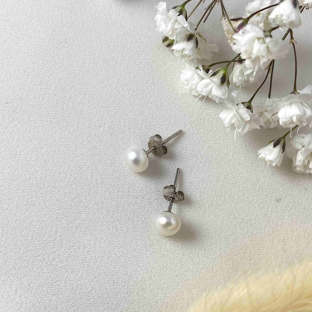 Victoria Earrings- Dainty Handmade -Gold Minimalist - Modern Gift for Her - Piper and Pearl Jewelry - Montreal Canada Artisan