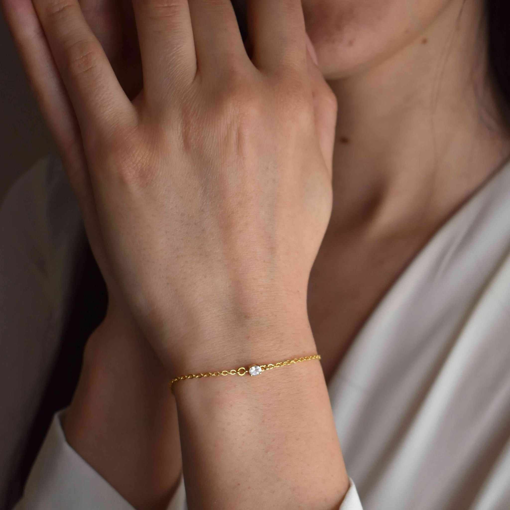 Bracelet En Or Plaqué 14K Pour Femmes - Réglable, Minimaliste, Hypoallergénique, Cadeau élégant Pour Occasion Spéciale