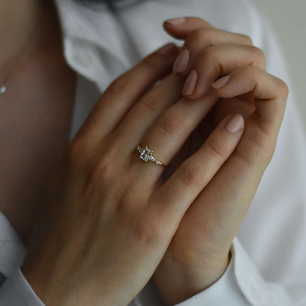 Adeline ring, handmade jewelry in gold vermeil modern and minimalist, made in Montreal, gift for her plated gold on silver. Piper and pearl jewelry