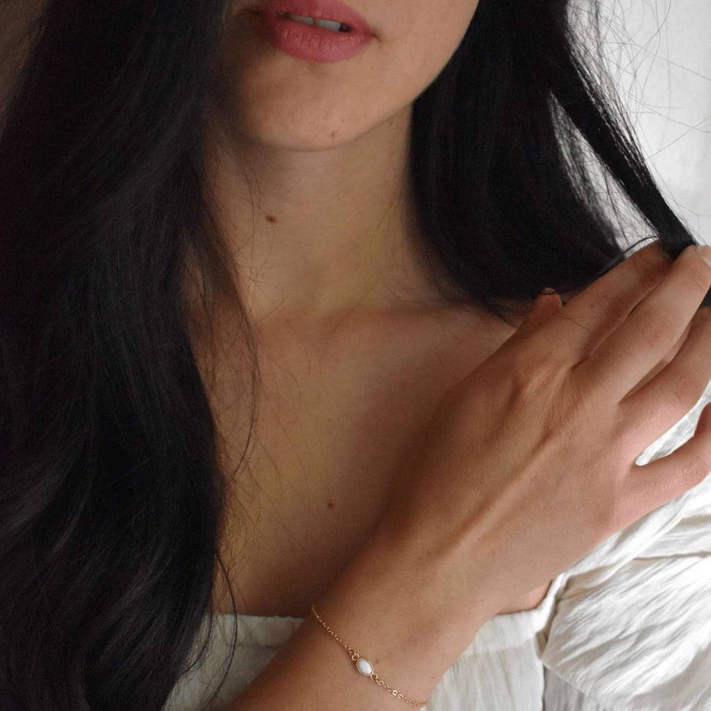 Colette Bracelet- Dainty Handmade -Gold Minimalist - Modern Gift for Her - Piper and Pearl Jewelry - Montreal Canada Artisan