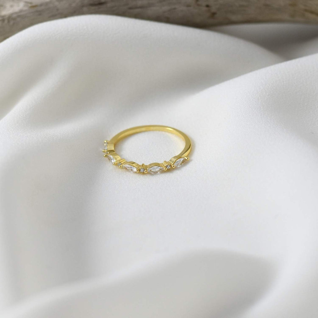 Diana Ring in Gold Vermeil and Silver. Handmade Jewelry in Montreal, Delicate dainty gift fo her, Made in Canada, Piper and Pearl Jewelry