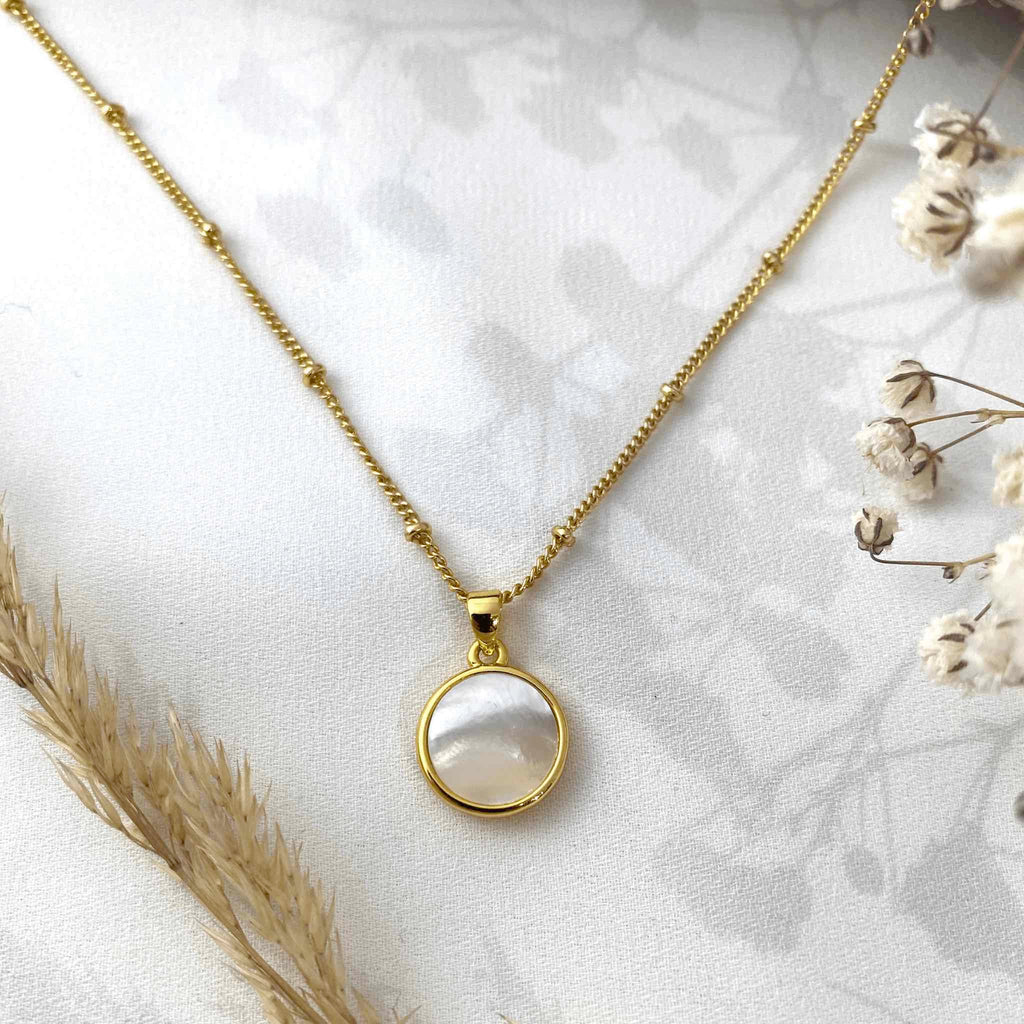 Harper Necklace- Dainty Handmade -Gold Minimalist - Modern Gift for Her - Piper and Pearl Jewelry - Montreal Canada Artisan