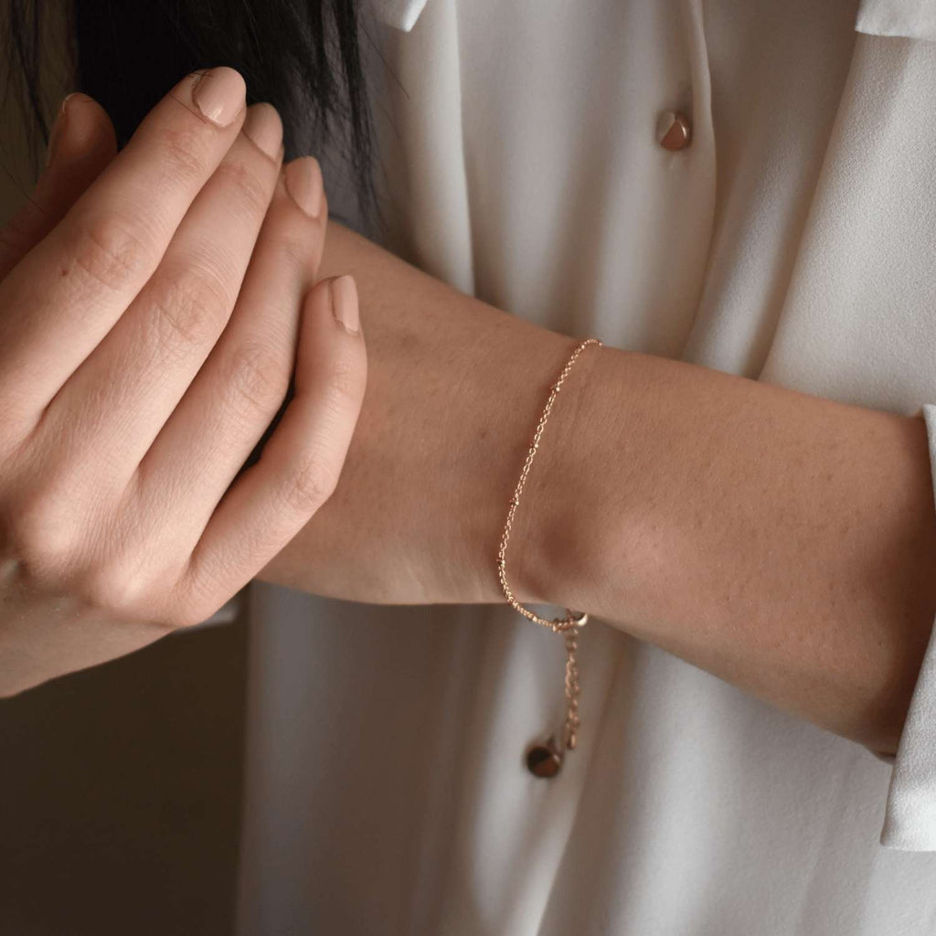 Maeve Bracelet- Dainty Handmade -Gold Minimalist - Modern Gift for Her - Piper and Pearl Jewelry - Montreal Canada Artisan