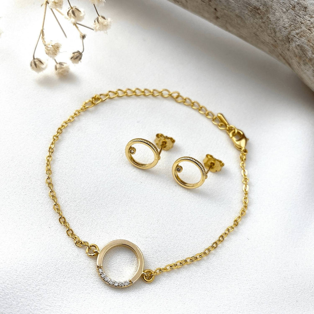 Manon Set- Dainty Handmade -Gold Minimalist - Modern Gift for Her - Piper and Pearl Jewelry - Montreal Canada Artisan