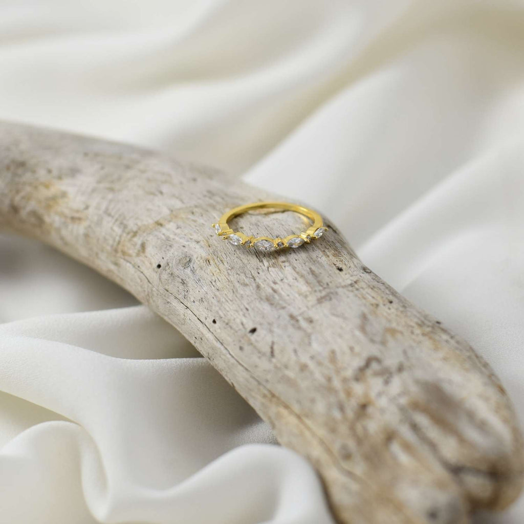 Diana Ring in Gold Vermeil and Silver. Handmade Jewelry in Montreal, Delicate dainty gift fo her, Made in Canada, Piper and Pearl Jewelry